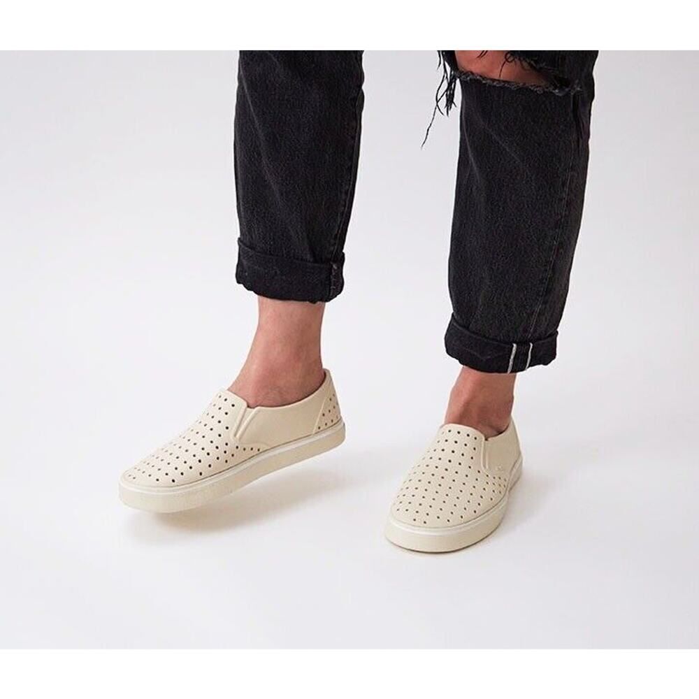 NATIVE Miles Bone White Shoes Adult Unisex Men's 5 Women's 7 NEW Slip On Casual